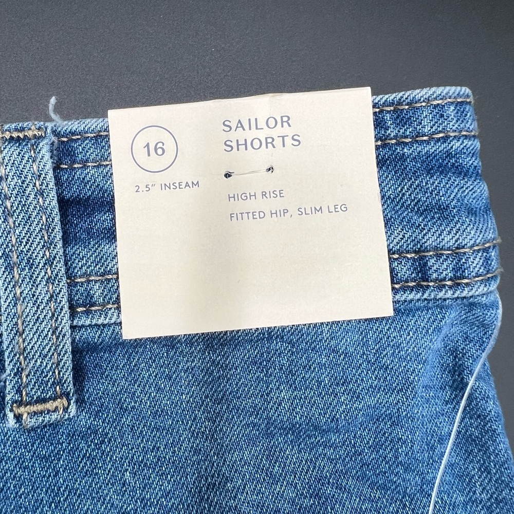 Universal Threads sailor shorts size‎ 16. 2.5 inseam. Medium wash. NWT - Picture 2 of 5